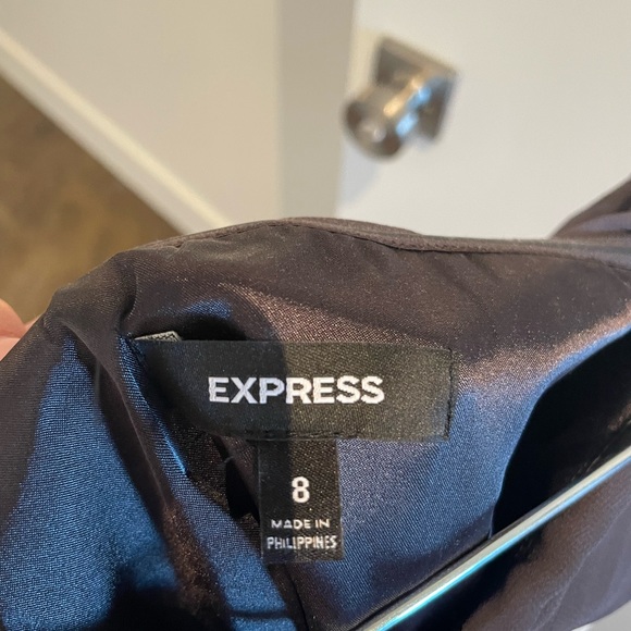 Express, size 8, gray, strapless dress. - Picture 3 of 3